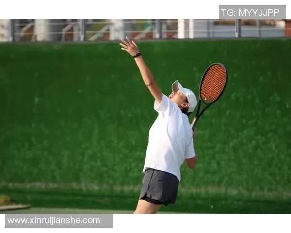 张丽独家分享网球心得与技巧助你提升球技的完美指南